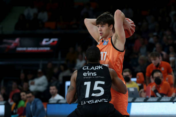 持这种竞争 持这种竞争