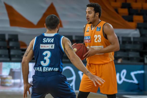 25亿英镑 25亿英镑